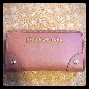 🚫SOLD🚫 ✨Juicy Saffiano wallet ✨