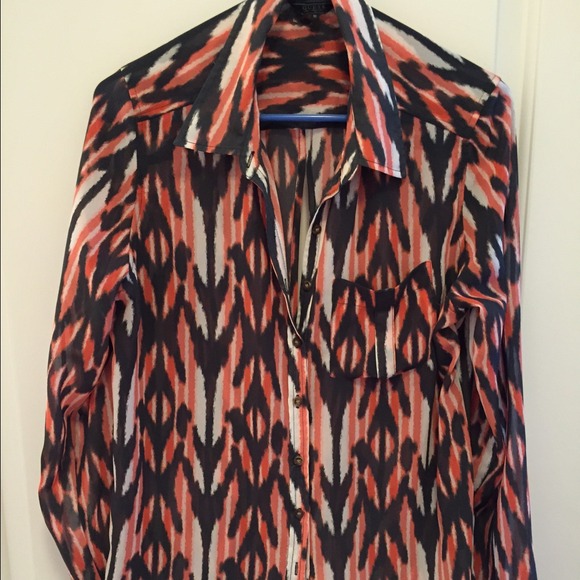 Guess button down blouse