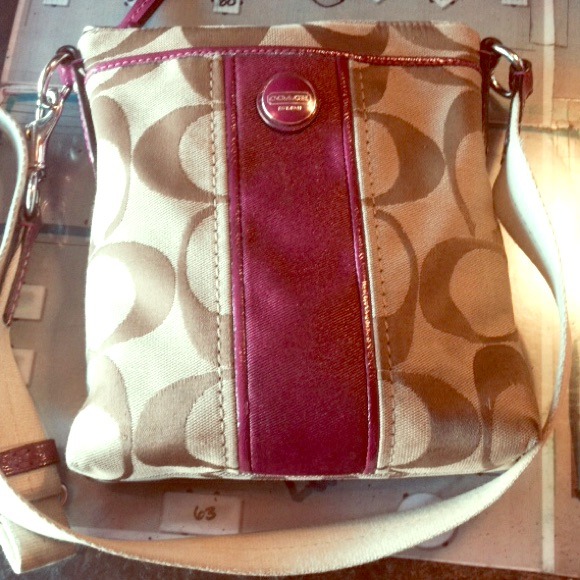 Coach over the shoulder handbag 💁💕