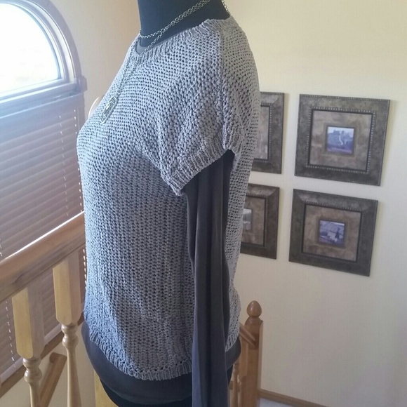 SOLD-LOFT Knit Sweater - Picture 3 of 4
