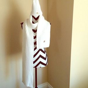 Roberto Cavalli Wool Scarf & Hat