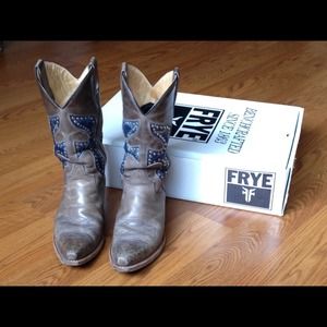 Frye Daisy Duke Western Cowboy Boots