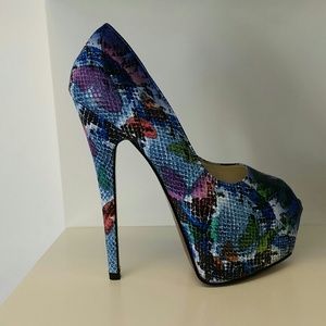 Butterfly print shoes by red kiss
