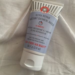 First aid beauty mask