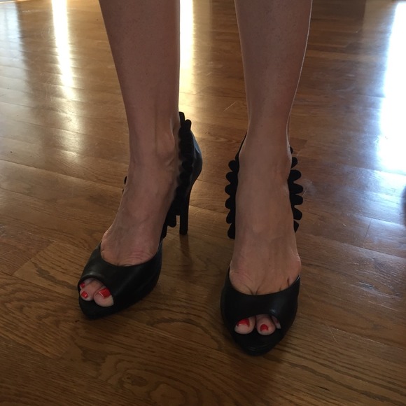 🎉HP🎉 Black Ruffle Heels - Picture 2 of 4