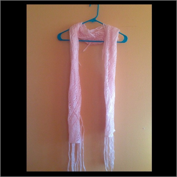Pink Knit Scarf - Picture 3 of 3