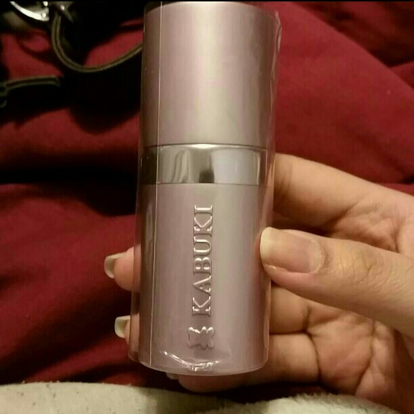 Sold! Too faced kabuki brush - Picture 2 of 3