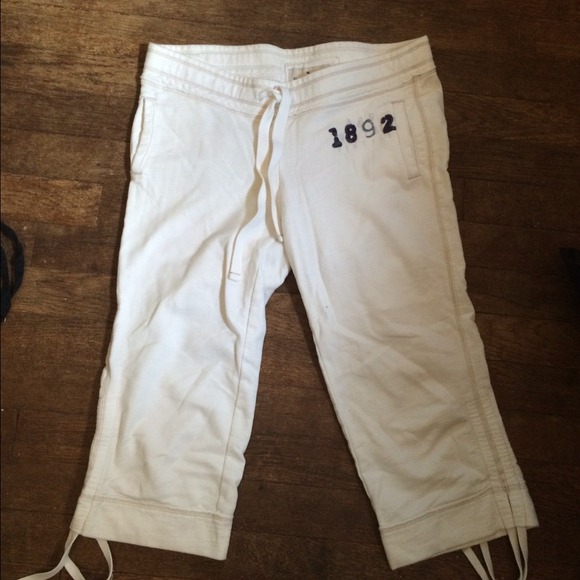 Abercrombie and fitch capris