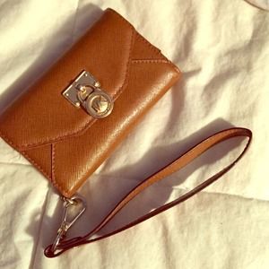 Michael Kors tech wristlet for iPhone 4