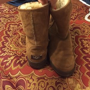 Ladies UGG boots