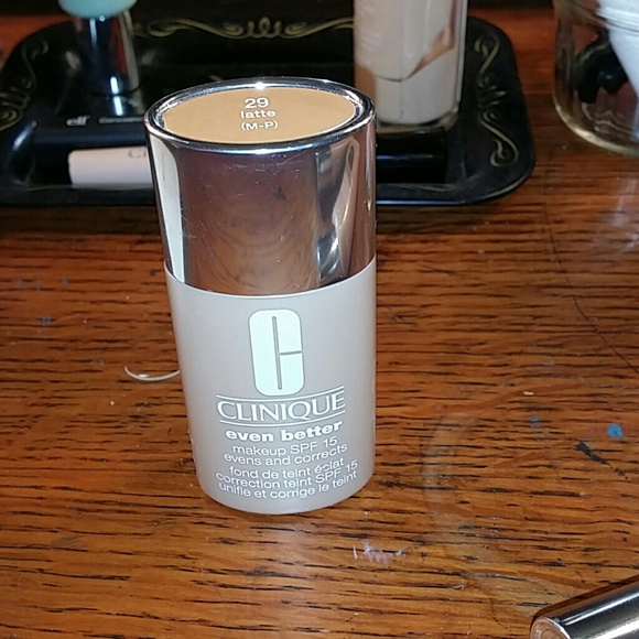 Clinique even better makeup