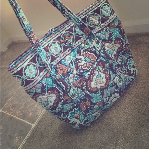 Vera Bradley bag big