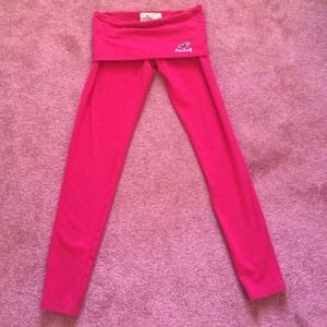 pink hollister yoga leggings