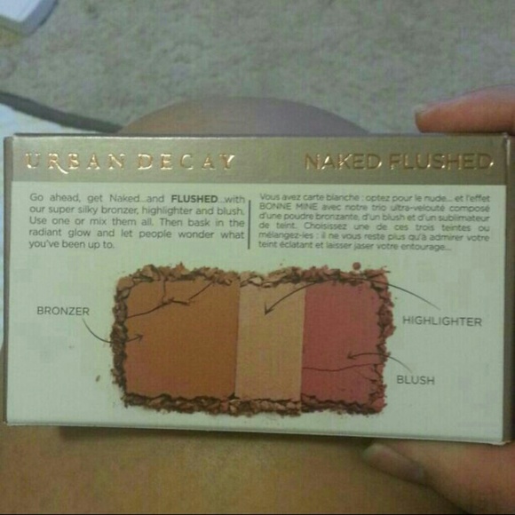 Sold! Urban decay flushed palette - Picture 4 of 4