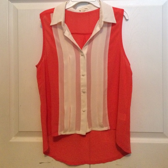 Sleeveless high-low dress top