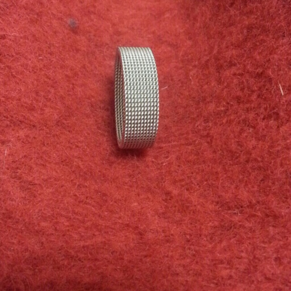Ring - Picture 3 of 3
