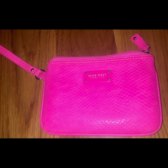 Nine West designer wristlet