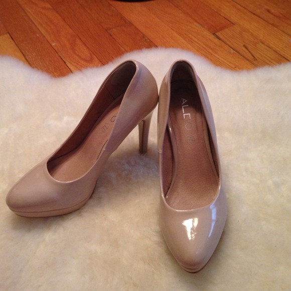 Nude Aldo Heels