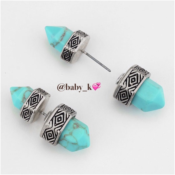 Boutique Jewelry - 💕NEW💕SILVER TURQUOISE PEEKABOO STUD EARRINGS