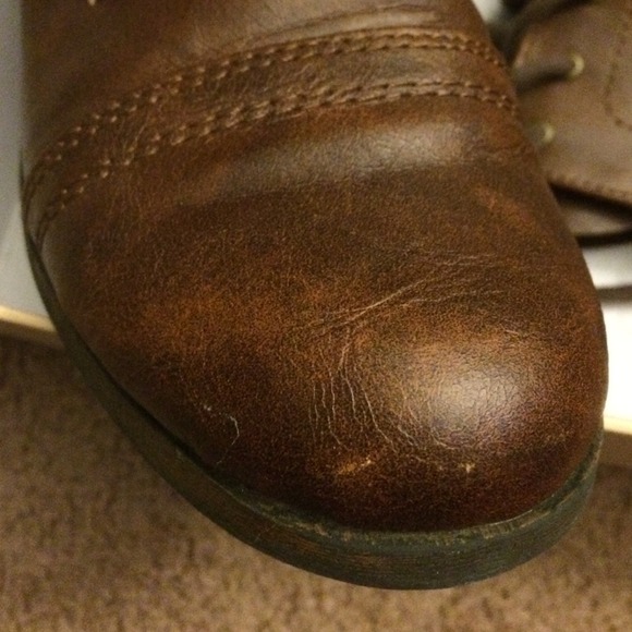 Boots - Picture 2 of 4