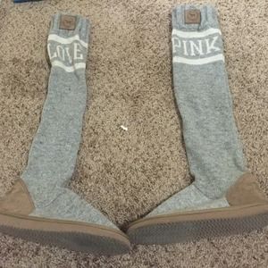 Victoria' Secret PINK Muk Luk Lounge Boots
