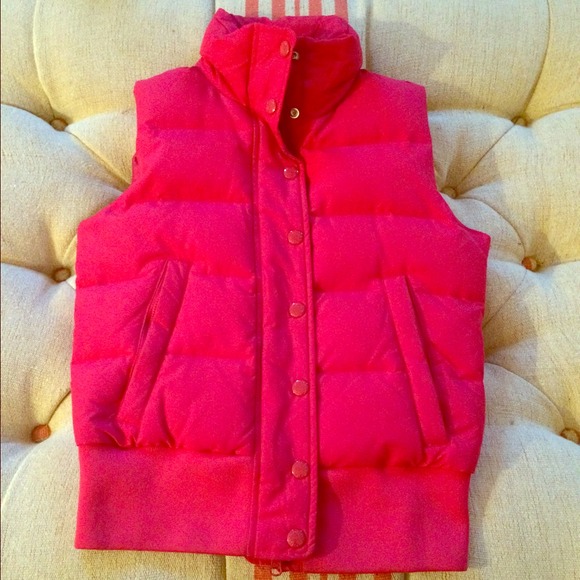 Banana Republic Puffer Vest