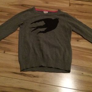 Dove sweater