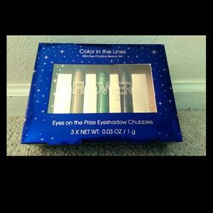NIB FLOWER Set of 3 eyeshadow cream sticks