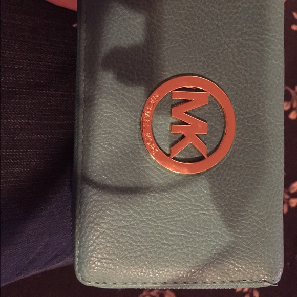 Mk wristlet