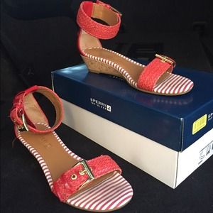 Red Sandal Sperry