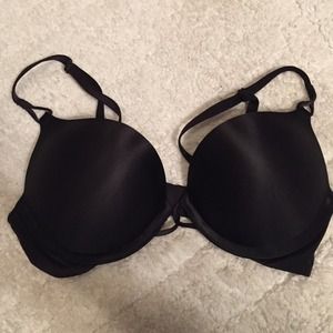 Victoria's Secret Miraculous Plunge PushUp New