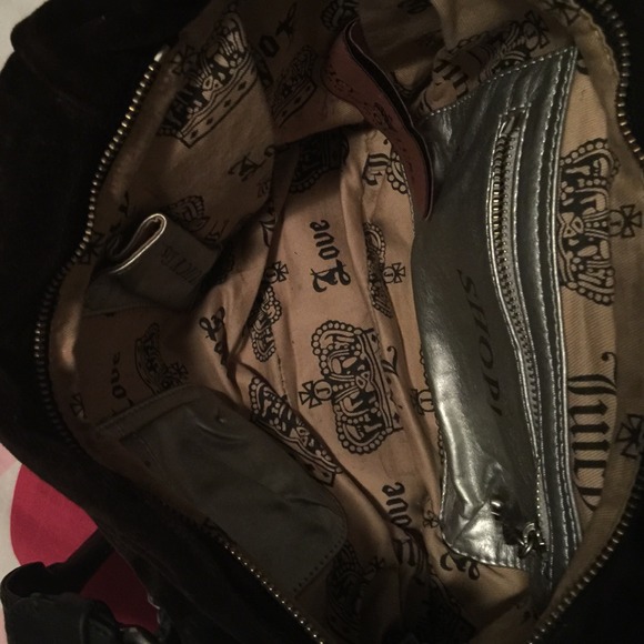 This is an authentic Juicy Couture purse. - Picture 3 of 4