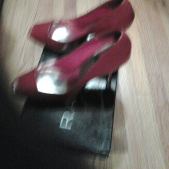 Shoes - Picture 3 of 3