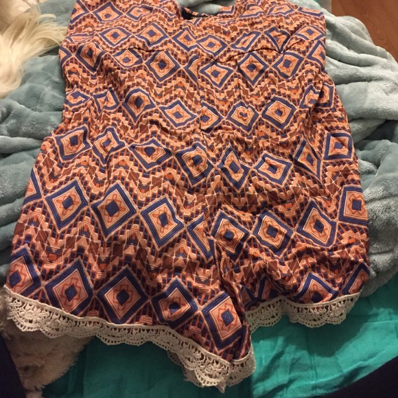 Romper - Picture 2 of 3