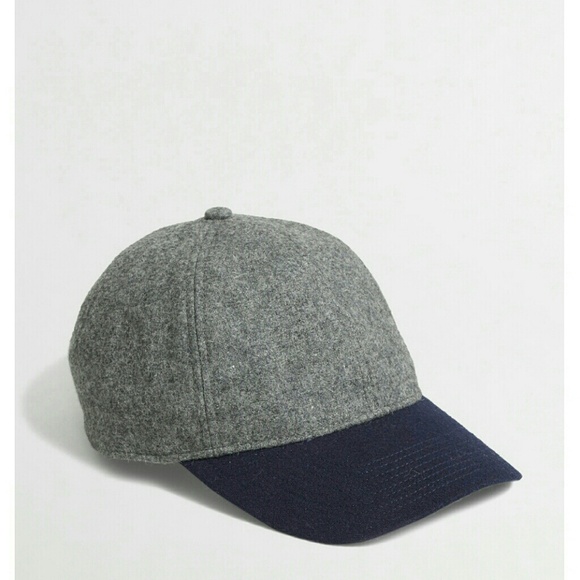 ▪ like new ▪ color block wool baseball cap