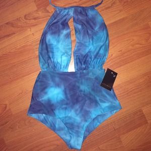 🚫Reserved Pending offer🚫 Mintswim by Draya