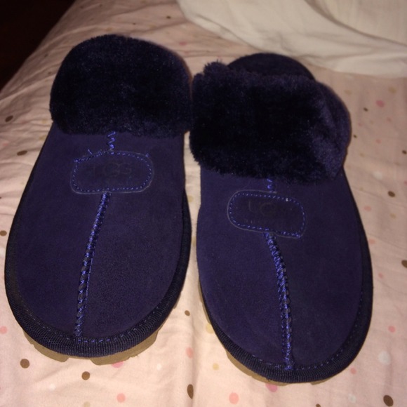 navy blue ugg slippers 44 ugg shoes navy blue ugg slippers from rachael s navy blue ugg slippers 44 ugg shoes navy blue ugg slippers from rachael s
