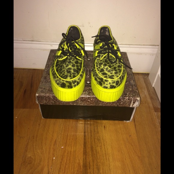 Yellow and Black Platform Creepers - Picture 2 of 4