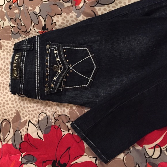 Size 3 dark wash skinny jeans - Picture 2 of 2