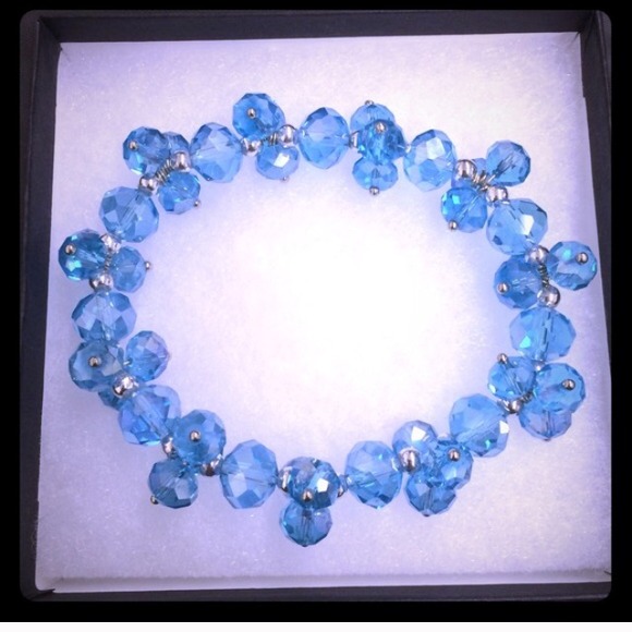 Beautiful TRUE CHARMA LTD bracelet