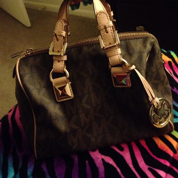 Mk purse