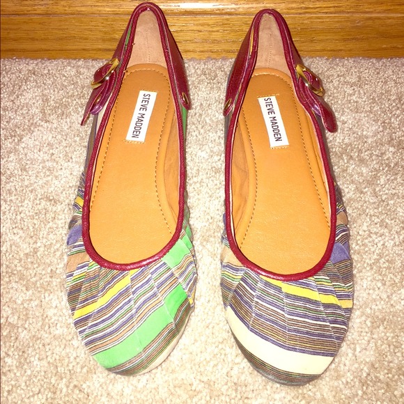 Steve Madden flats Size 8.5 never worn