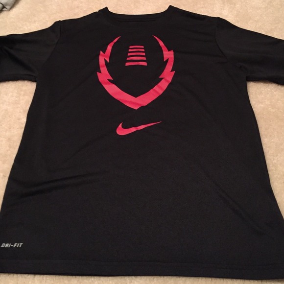 SOLDBrand new Nike dry fit shirt
