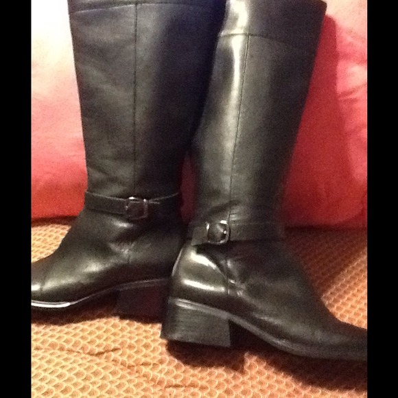 Tall black boots