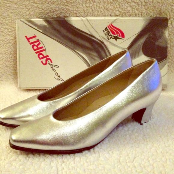 Easy Spirit Shoes - Easy Spirit Dress Shiny Silver Chunk Heels