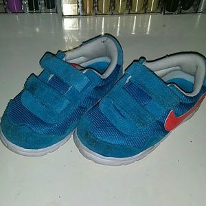 Nike toddler size 7