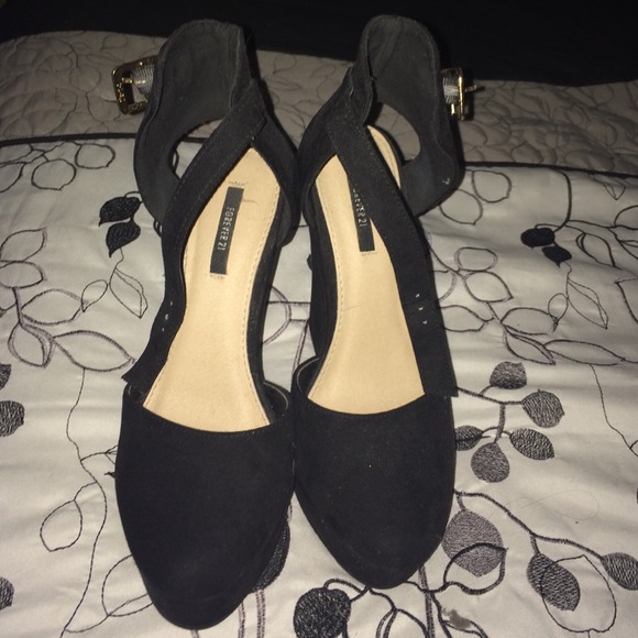Black suede heels