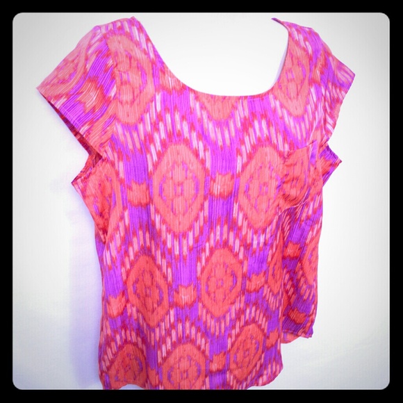Olive and Oak Coral and Pink Short Sleeved Sz S