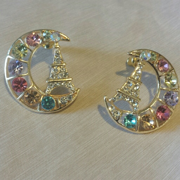 Jewelry - HOLD...Eiffel Tower in the Cresent Moon earrings
