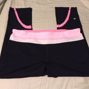 Lululemon run inspire crops